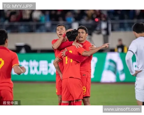 中国队迎战乌兹别克斯坦世预赛争夺世界杯入场券的关键之战